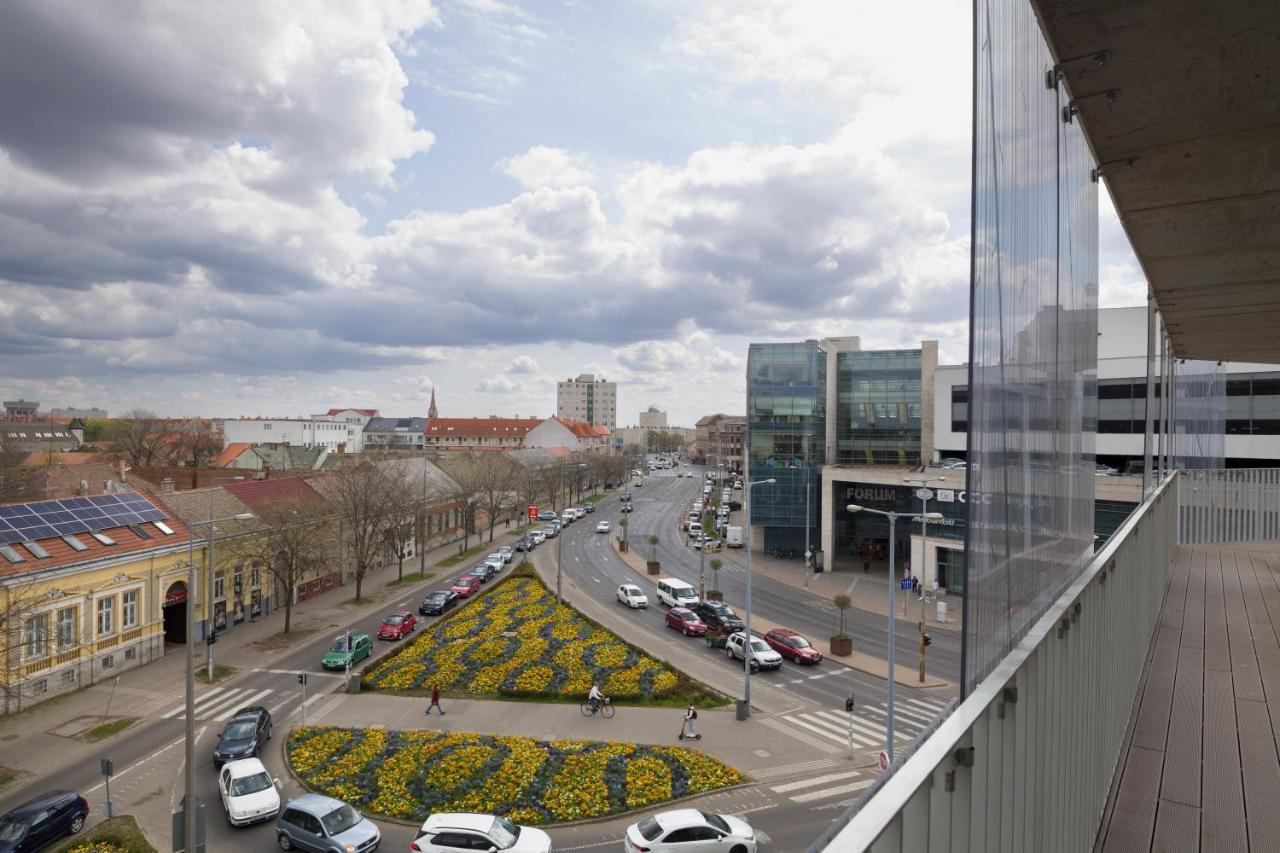 Parizs Garden Apartments Дебрецен Экстерьер фото